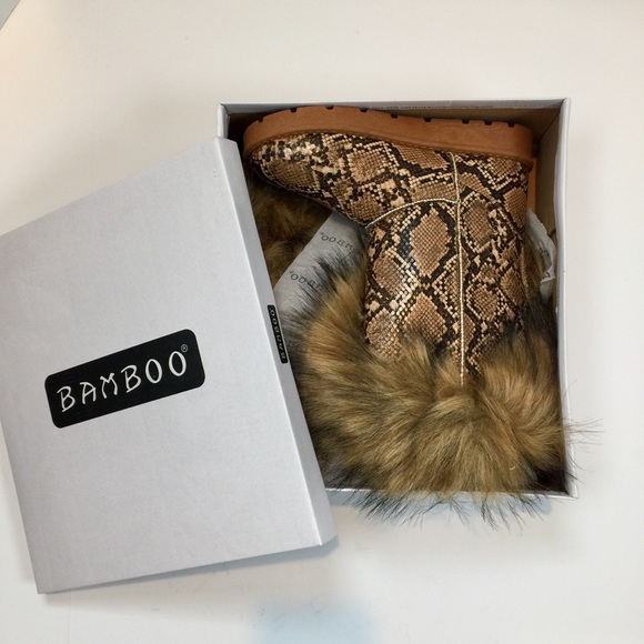 Bamboo Frozen Furry Python Print Lug Sole Boots - Picture 4 of 15